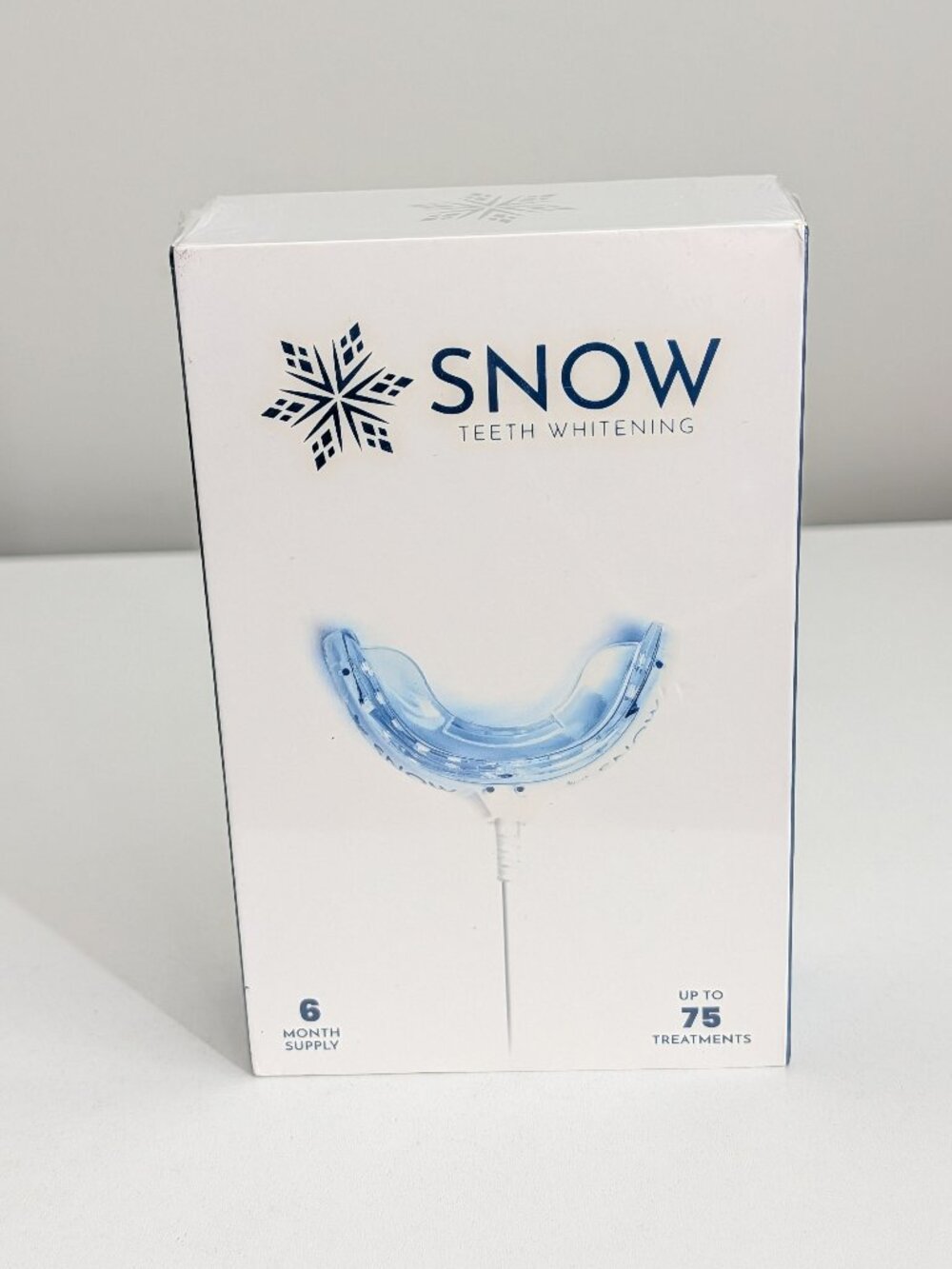 Snow Teeth Whitening Kit with LED Light 75 Uses 6-Month Supply New & SEALED